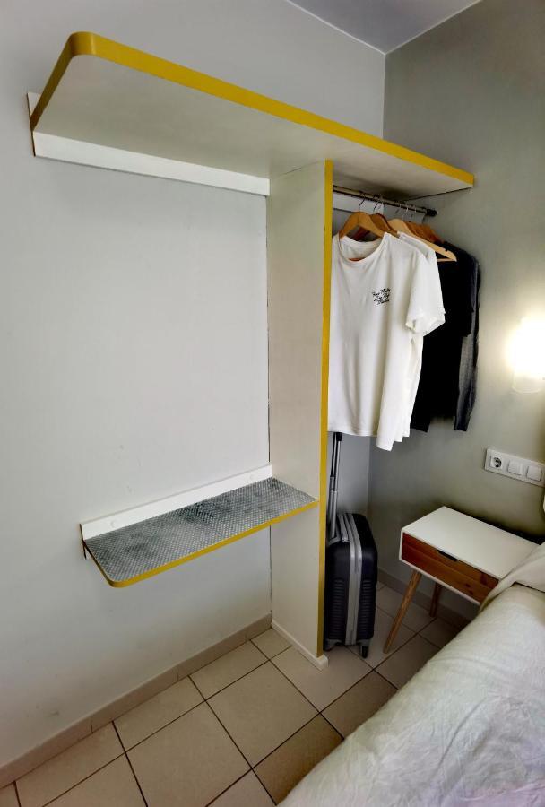 Double or Twin Room Private Bathroom